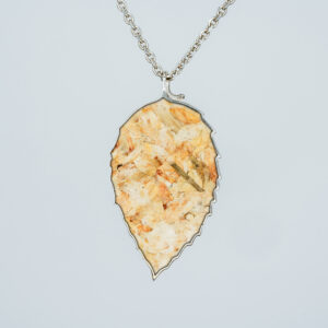 HARMONIC HOPS NEKAWA Handgefertigter Anhänger mit echtem Hopfen in 925er Silber. Natürlich, zeitlos und nachhaltig – Schmuck mit Charakter aus Österreich. Pur & Bedeutungsvoll!